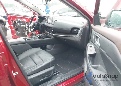 2021 Nissan Rogue Sl Intelligent Awd z USA, uszkodzony, nr VIN 5N1AT3CB2MC673270